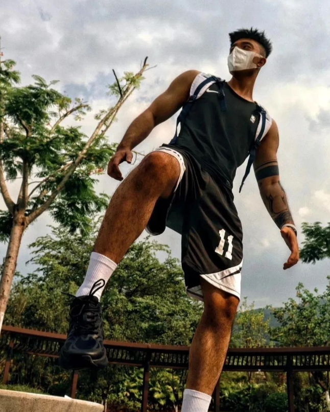 为什么gay一般都很帅? - 51虹马