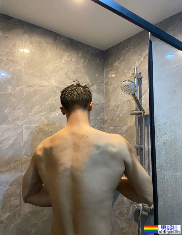 写真 · 肌肉 | 陆j退,自诩艺术圈最猛男人直播大玩擦边被禁! - 51虹马 写真 · 肌肉 | 陆j退,自诩艺术圈最猛男人直播大玩擦边被禁! - 51虹马