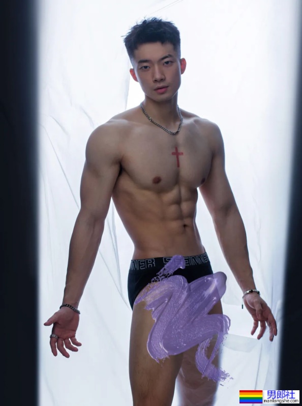 细狗奶狗不如小狼狗，这腰硬的能砸核桃！ - 51虹马