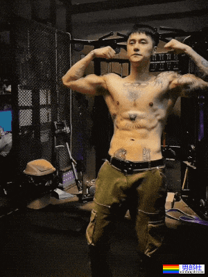 32岁的蒋劲夫，变成这样了.... - 51虹马