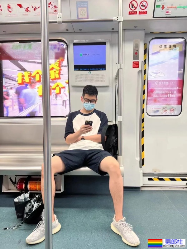 南航空少，穿病号服都觉得太帅了 - 51虹马