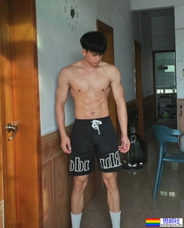 广东体院男大 - 51虹马