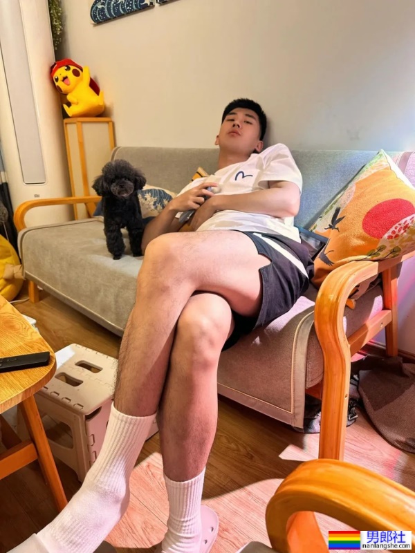 南航空少，穿病号服都觉得太帅了 - 51虹马