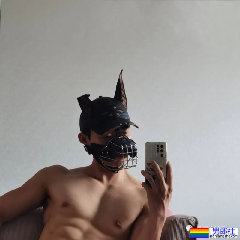 推上183cm极品肌肉小哥哥，腹肌身材太诱惑了！-51虹马