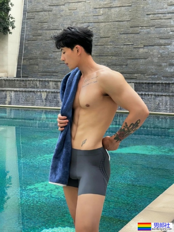 碧池猛男#帅哥# ​​​ - 51虹马