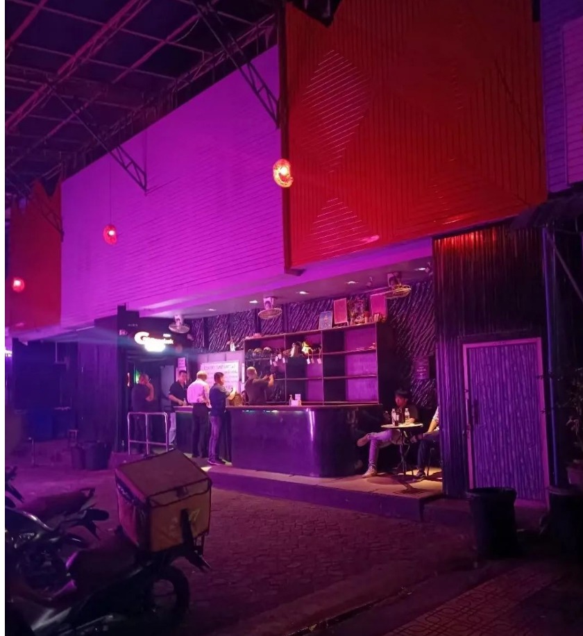 曼谷彩虹日记:桑拿酒吧纪事 - 51虹马 曼谷彩虹日记:桑拿酒吧纪事 - 51虹马