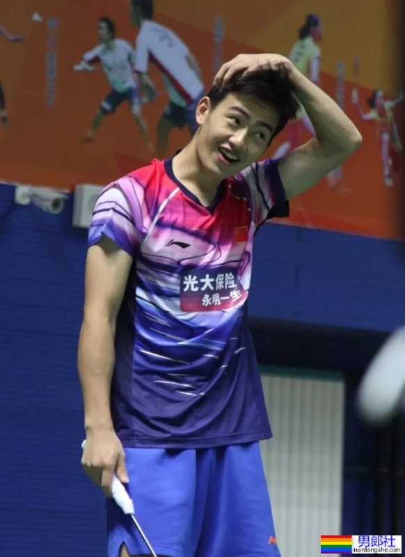 羽毛球队00后帅哥闪耀杭州亚运会，羽毛球队颜值天花板来了！ - 51虹马