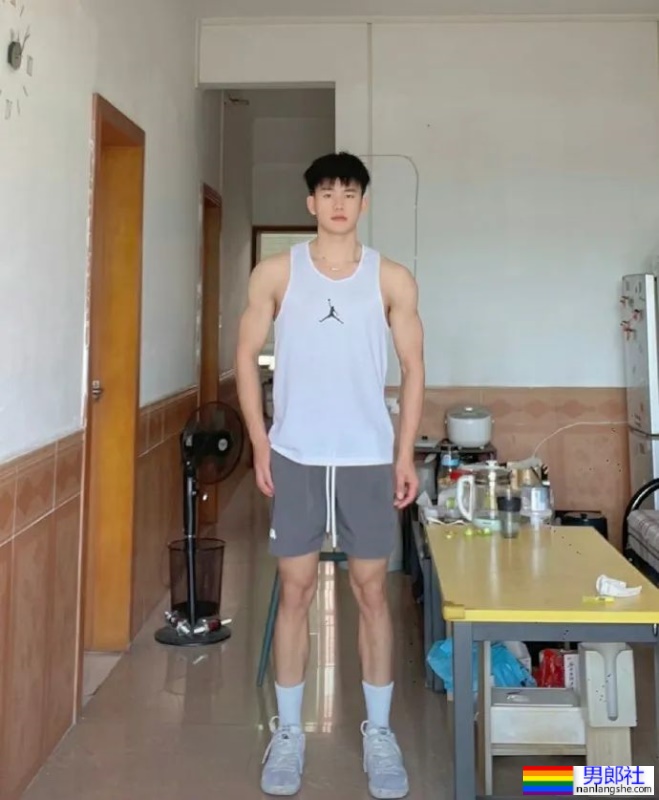 广东体院男大 - 51虹马