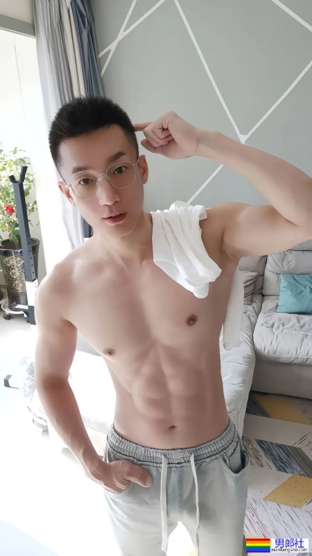 身材这么好的腹肌男人，究竟谁在拥有 - 51虹马