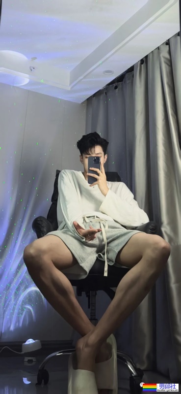 湖南长沙193的舞蹈生，大长腿比我的命还长！ - 51虹马