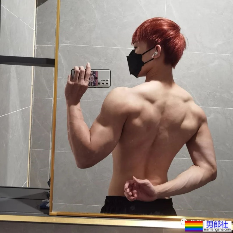 推上183cm极品肌肉小哥哥,腹肌身材太诱惑了! - 51虹马 推上183cm极品肌肉小哥哥,腹肌身材太诱惑了! - 51虹马