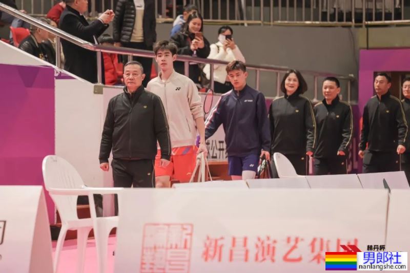 和林丹拍过照的羽毛球少年，18岁变这么帅 - 51虹马