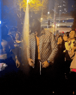 上海万圣节被带走的肌肉蝙蝠侠，原来是他！ - 51虹马