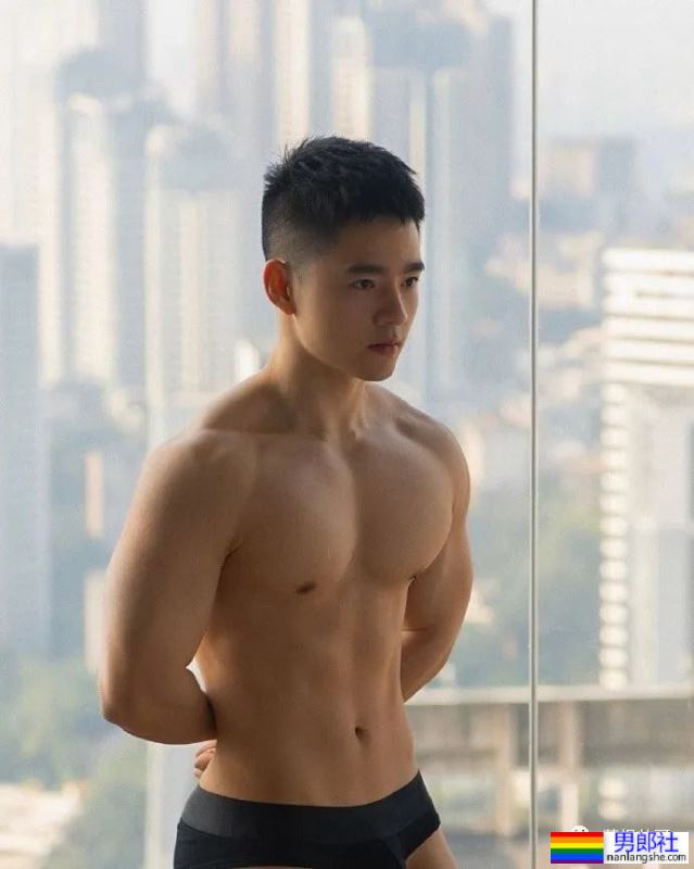 男生一个人在家，为啥什么都不想穿？ - 51虹马