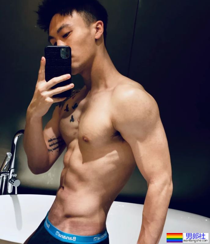 网红帅哥小布被指得HIV，晒试纸想自证清白？做梦！ - 51虹马