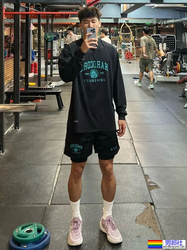 爱运动的大男孩 - 51虹马