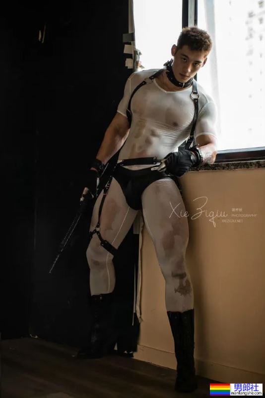 这阳光肌肉m爱了 - 51虹马