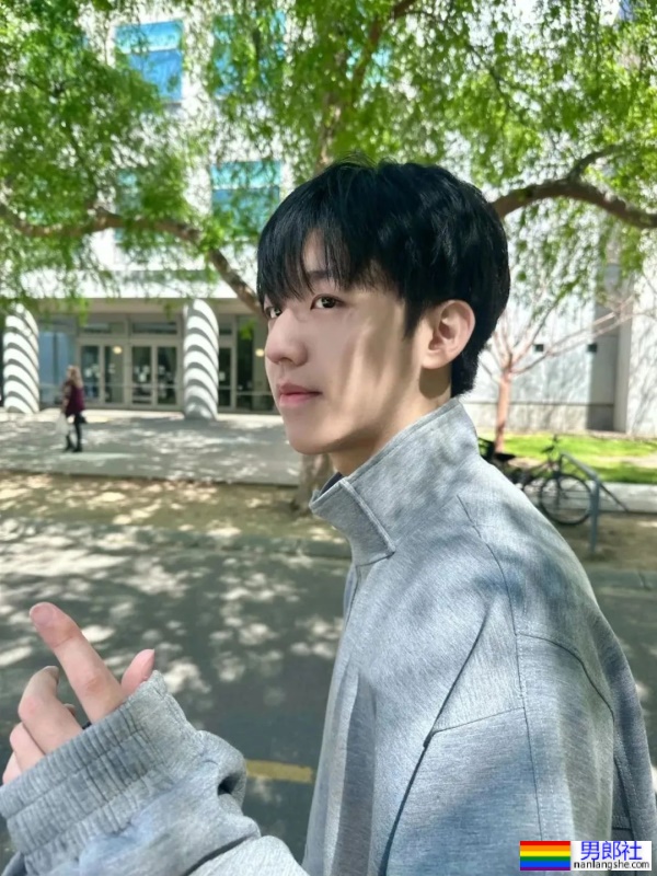 好帅好纯，翩翩少年郎，快围观 - 51虹马