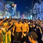 上海万圣节被带走的肌肉蝙蝠侠，原来是他！-51虹马