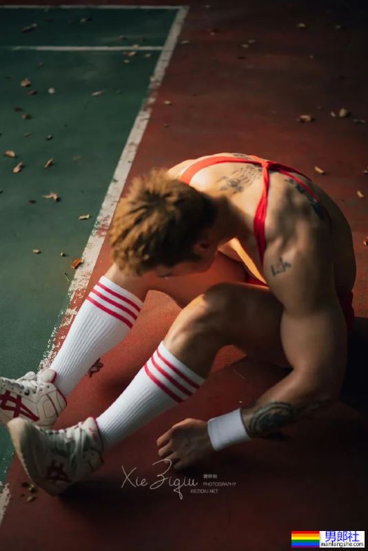 这阳光肌肉m爱了 - 51虹马