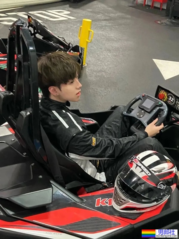 好帅好纯，翩翩少年郎，快围观 - 51虹马