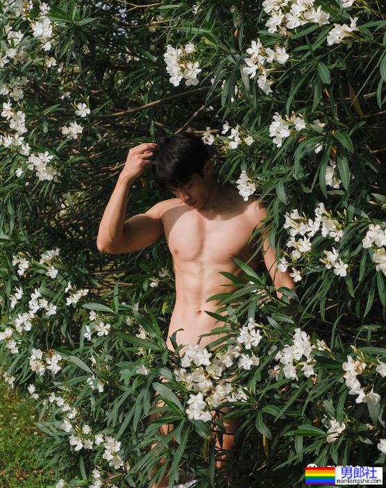 美少年的身材太香了！@Yu Duanqian - 51虹马