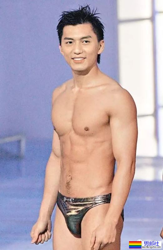 香港先生因《新闻女王》翻红，早期泳装照立马就被扒了出来！ - 51虹马