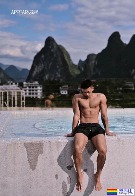 黑皮性张力天菜拍写真,我一个直男都醉了! - 51虹马 黑皮性张力天菜拍写真,我一个直男都醉了! - 51虹马