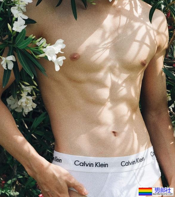 美少年的身材太香了！@Yu Duanqian - 51虹马