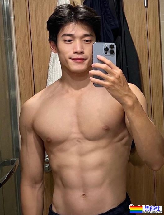 美少年的身材太香了！@Yu Duanqian - 51虹马