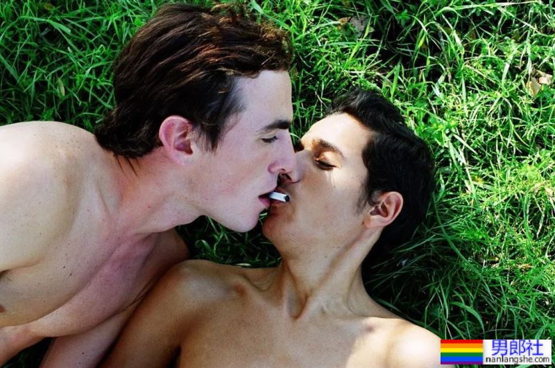 法国同性恋电影《给我你的手》 - 51虹马 法国同性恋电影《给我你的手》 - 51虹马