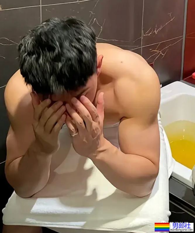 半夜打车偶遇不穿衣服的肌肉司机？ - 51虹马