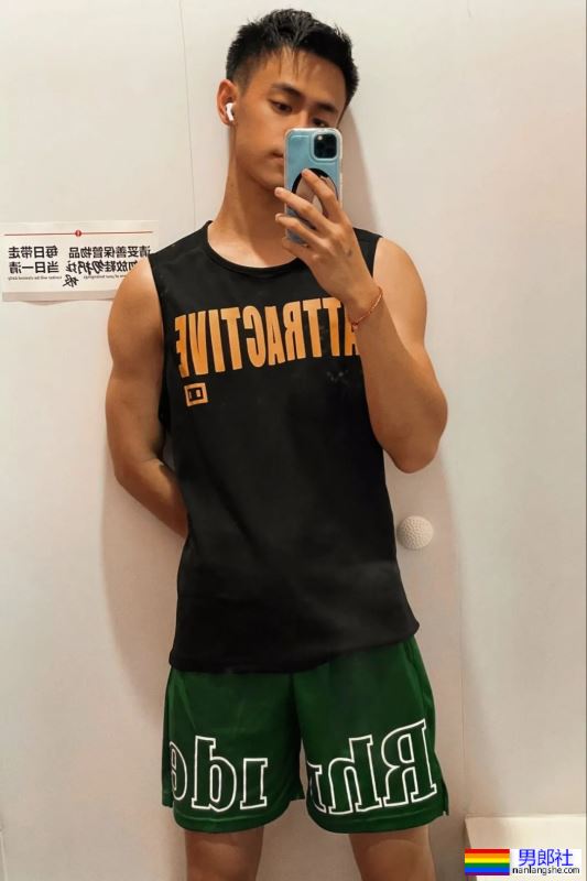 可爱奶狼 私下玩很大-51虹马