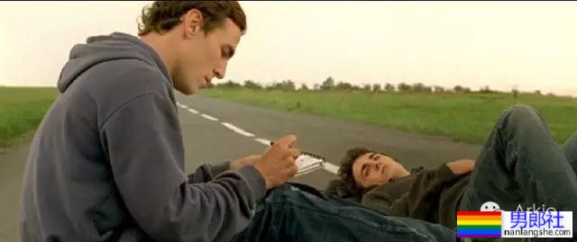 法国同性恋电影《给我你的手》 - 51虹马 法国同性恋电影《给我你的手》 - 51虹马