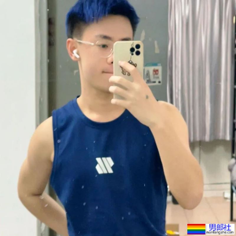 可爱奶狼 私下玩很大 - 51虹马