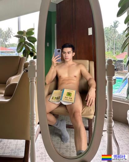 全裸晒内裤最自在! 菲律宾甜甜奶油弟:Van Trojan Umali - 51虹马 全裸晒内裤最自在! 菲律宾甜甜奶油弟:Van Trojan Umali - 51虹马