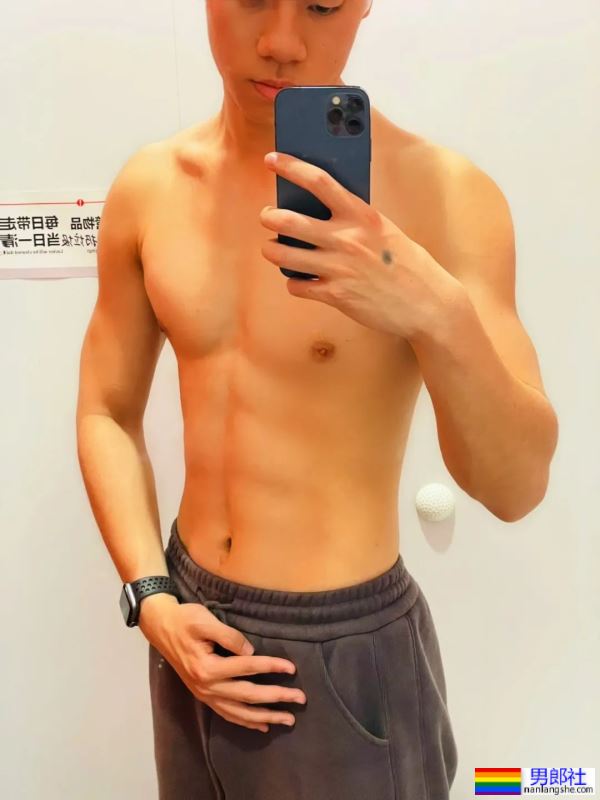 可爱奶狼 私下玩很大 - 51虹马