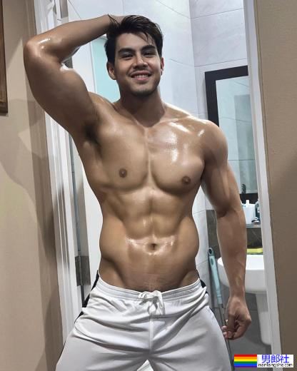 日式澡堂大方露！ 筋肉理工男：Nawin Wannvong - 51虹马