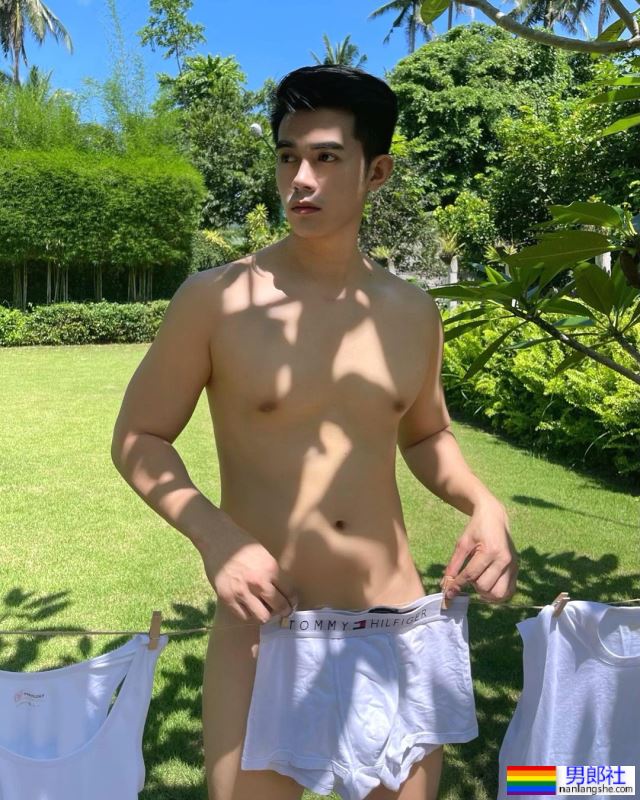 全裸晒内裤最自在! 菲律宾甜甜奶油弟:Van Trojan Umali - 51虹马 全裸晒内裤最自在! 菲律宾甜甜奶油弟:Van Trojan Umali - 51虹马