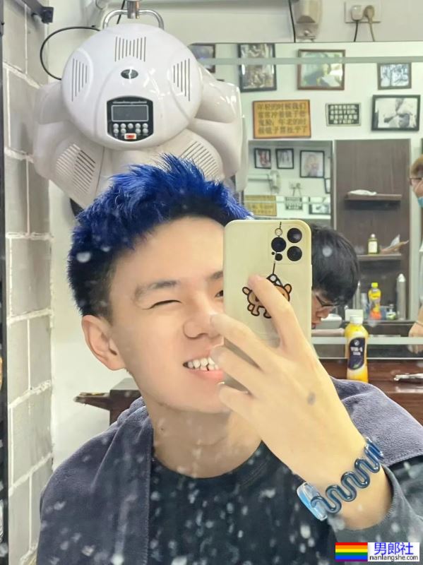 可爱奶狼 私下玩很大 - 51虹马