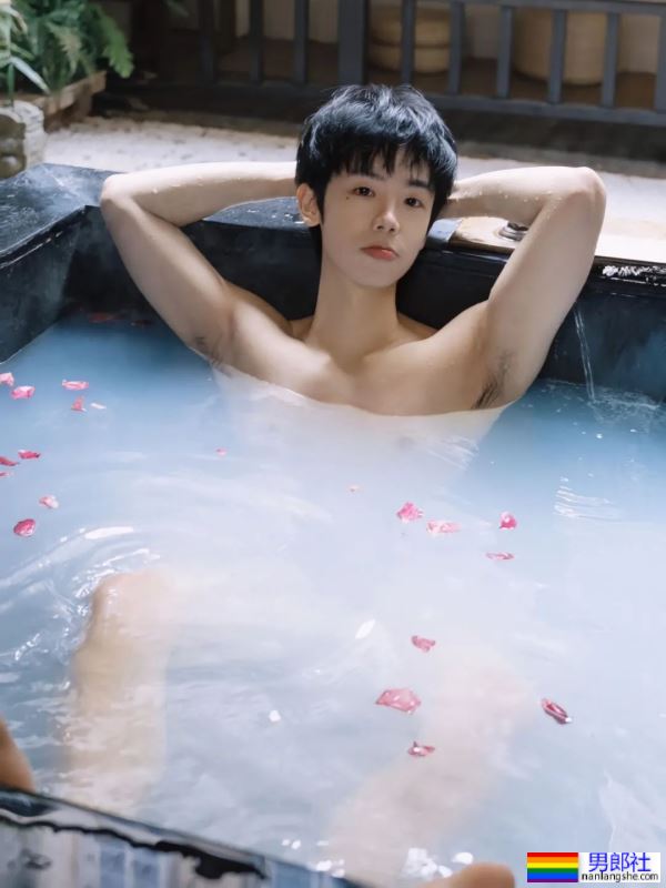 白白嫩嫩的小奶狗 - 51虹马