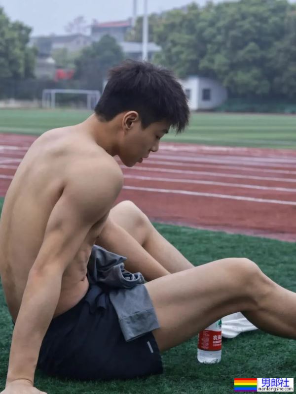 是你喜欢的黑皮男友吗-51虹马