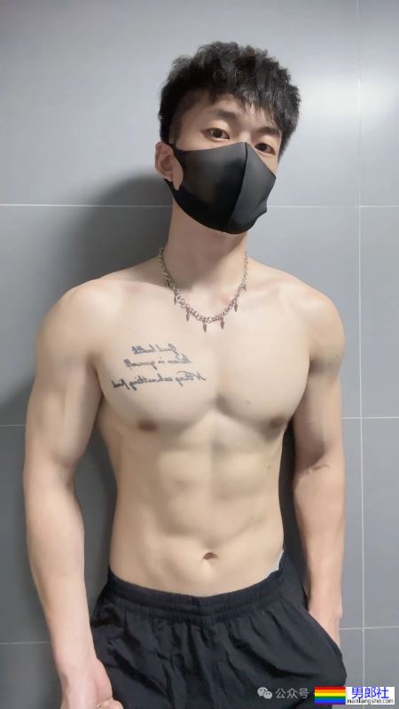 185的河南白皮肌肉教练，又帅又猛！ - 51虹马