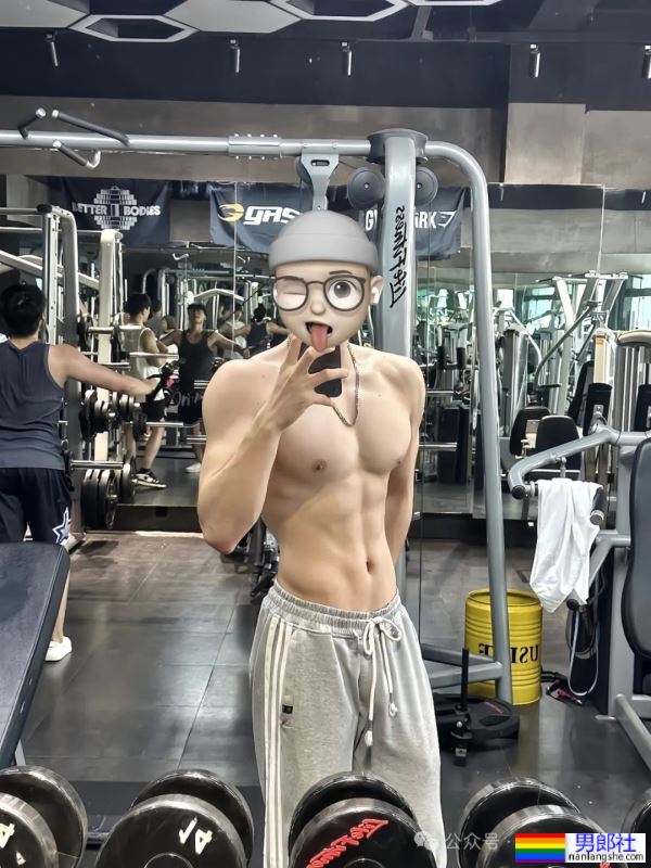 白到发光的188宽肩窄腰腹肌男神 - 51虹马