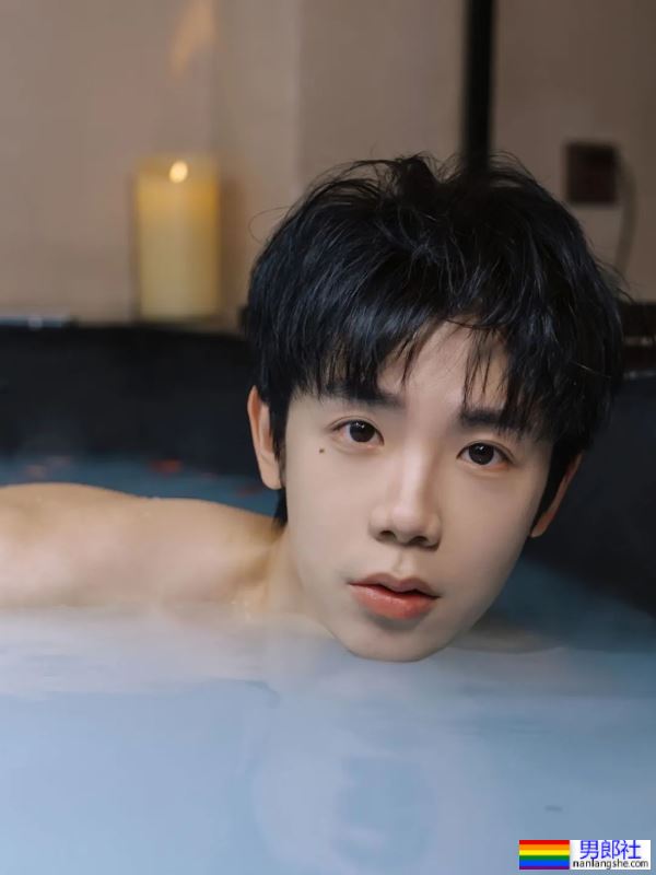 白白嫩嫩的小奶狗 - 51虹马