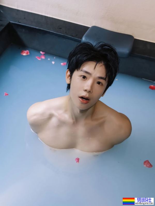 白白嫩嫩的小奶狗 - 51虹马