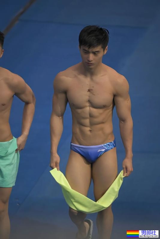 双胞胎跳水小哥姚泽霖最新照，又帅又有实力！ - 51虹马