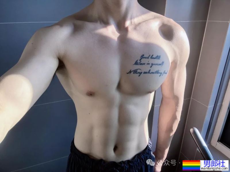 185的河南白皮肌肉教练，又帅又猛！ - 51虹马