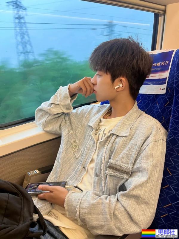 男孩与猫猫 - 51虹马