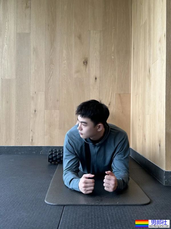 泡汤的长腿欧巴 - 51虹马